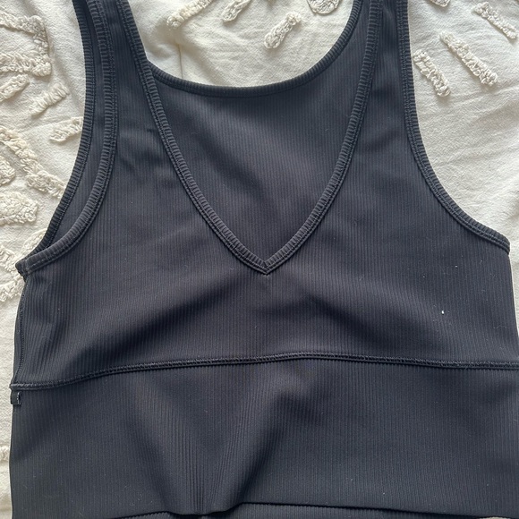 Black-ribbed reversible Lululemon tank top-Size 10 - Picture 1 of 3